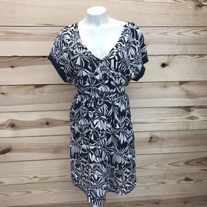 Postmark Anthropologie Dress Small Black Beige Floral Knee Length Blouson B16